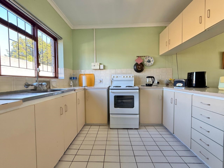 2 Bedroom Property for Sale in Table View Western Cape
